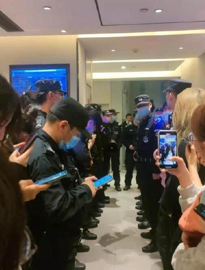 郭老师娱乐吃瓜